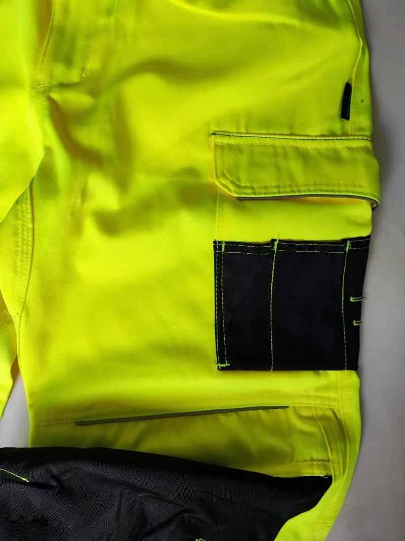 look unique pantalon vert réfléchir